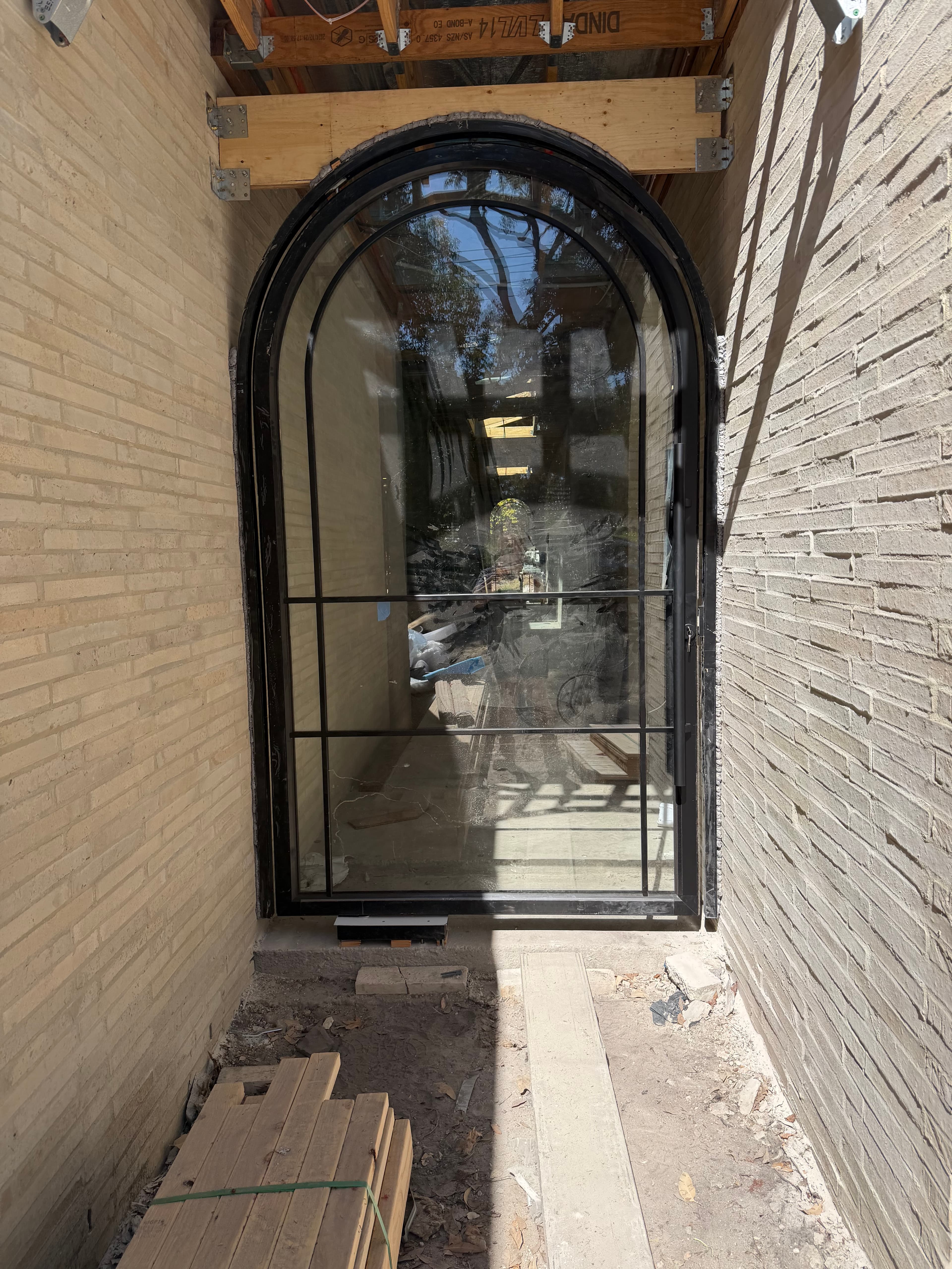 Curved capsule-shaped window unit ready for dispatch at Chinese factory